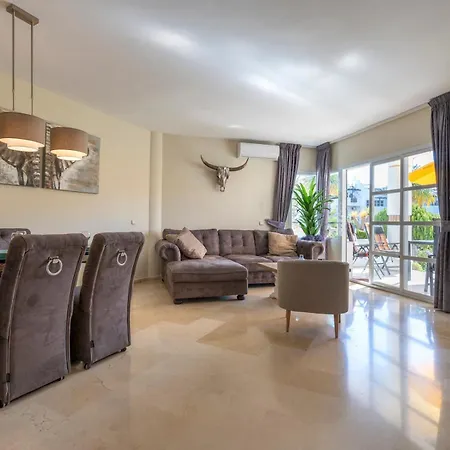 Stylish In Golf - Pass The Keys Apartment Mijas